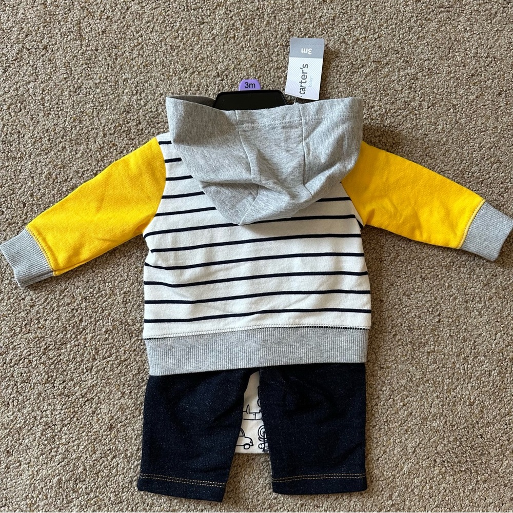 New Carter’s 3 month 3piece Set Hoodie Bodysuit Pant Construction Trucks Print - Picture 2 of 2